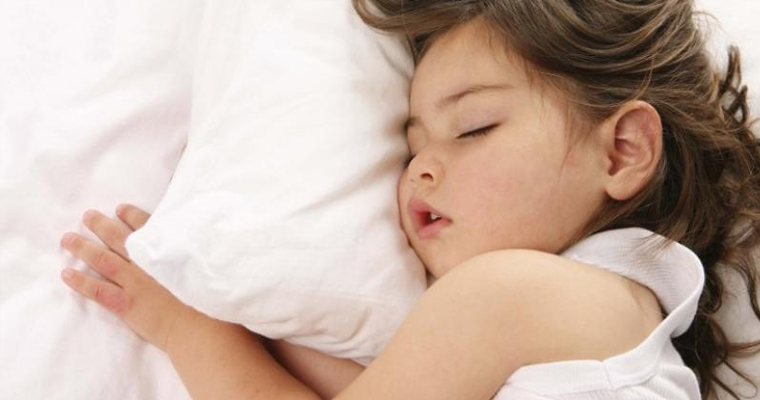 ¿Qué es el Bruxismo de sueño infantil?